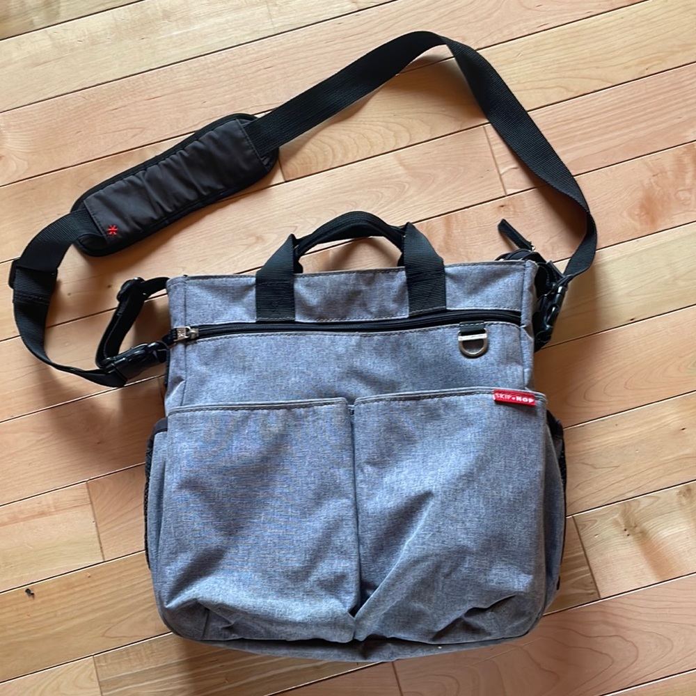 Skip hop diaper bag